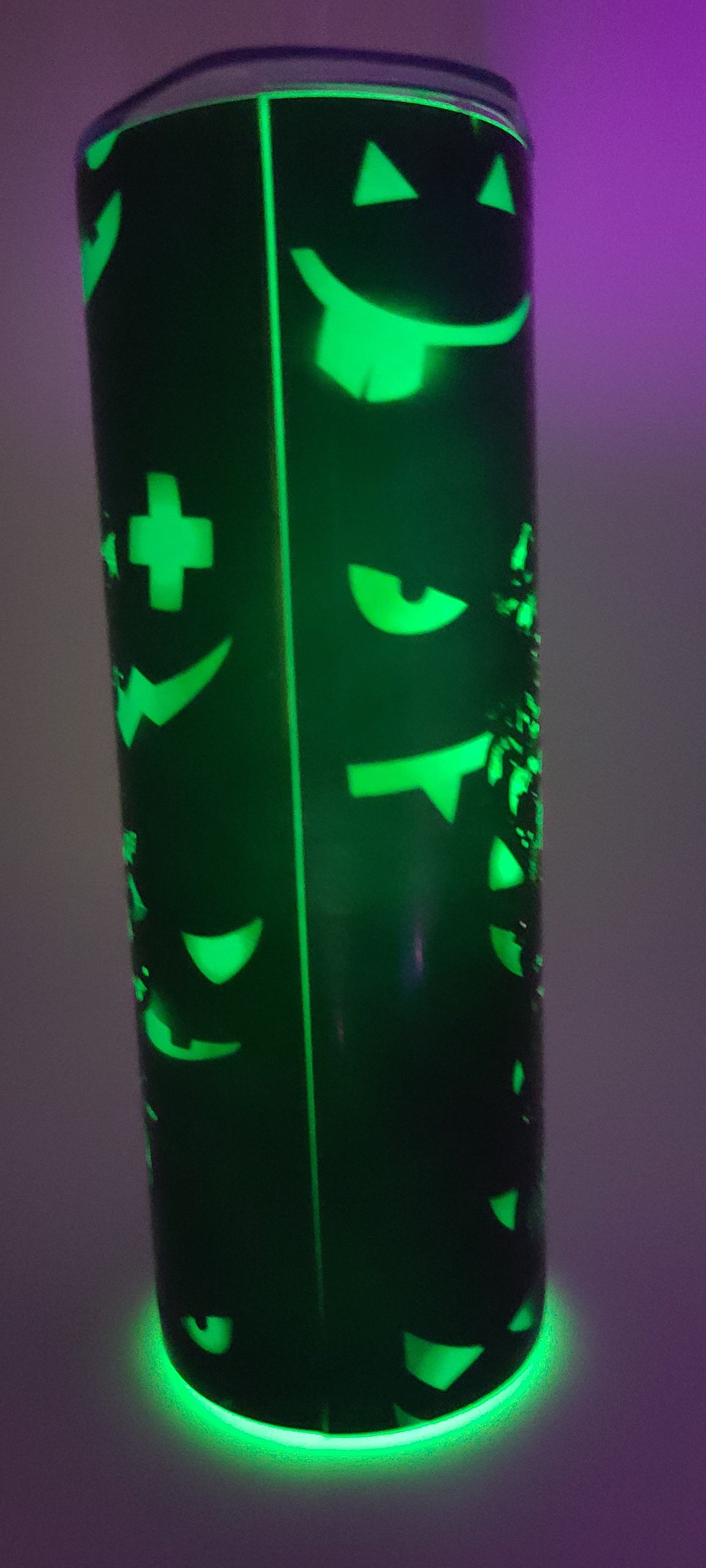 20oz Glow in the dark tumblers